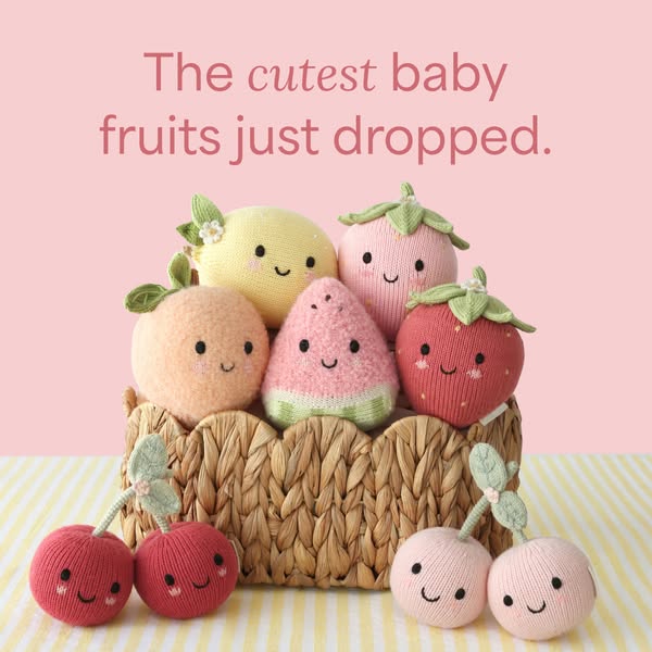 This ad announces the launch of new knitted plush fruits. The ad uses a simple layout and pastel colors to appeal to con