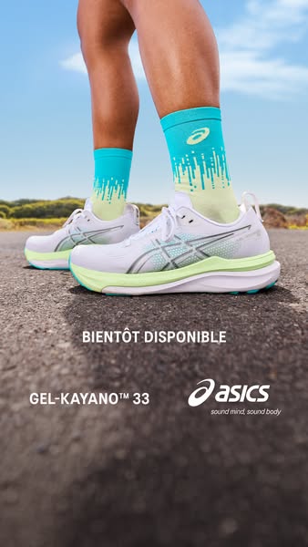 The ad showcases the GEL-KAYANO™ 33 running shoe by ASICS with a close-up shot of the shoe being worn during a run on a 