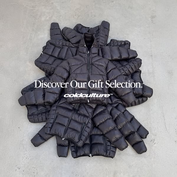 This ad showcases a collection of black puffer jackets from Cold Culture, emphasizing their suitability as gifts.