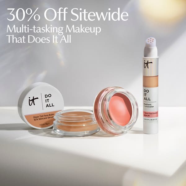 IT Cosmetics ad