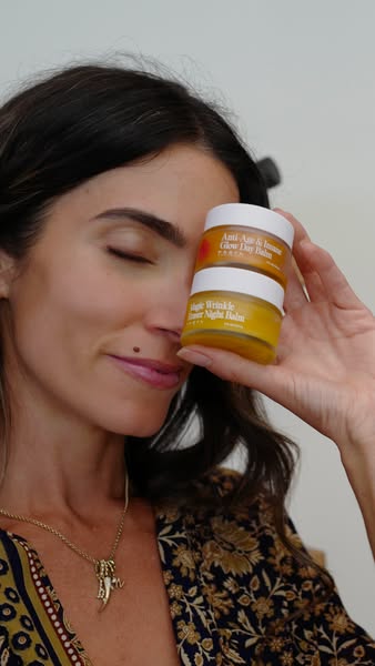 Froya Organics ad