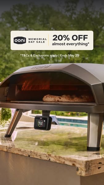 This image ad for Ooni advertises a 20% off Memorial Day sale on almost everything. The ad features an Ooni pizza oven w