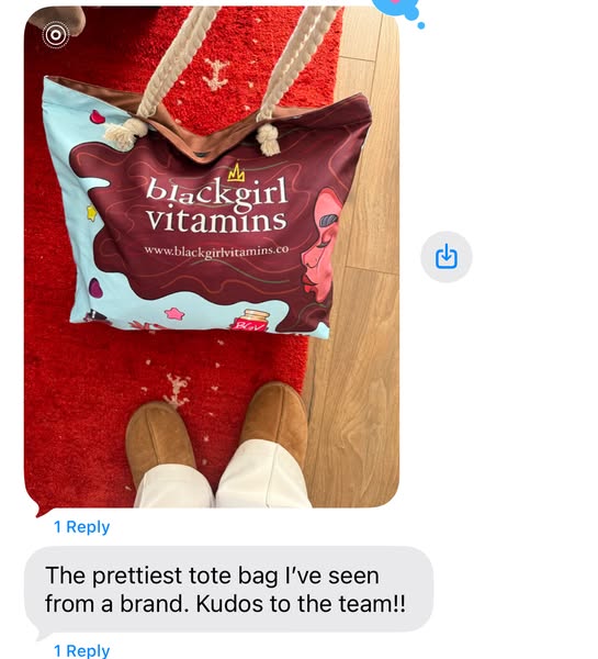 This Meta ad is a screenshot of a text message featuring a positive customer review and a product photo. The review prai