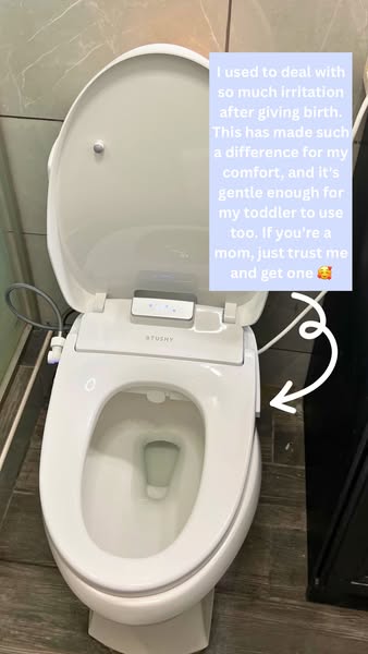 An image ad for the Stushy bidet features a user testimonial about its comfort and gentleness. The testimonial speaks to