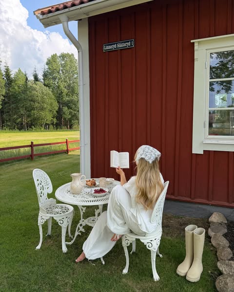 Emma Melin ad