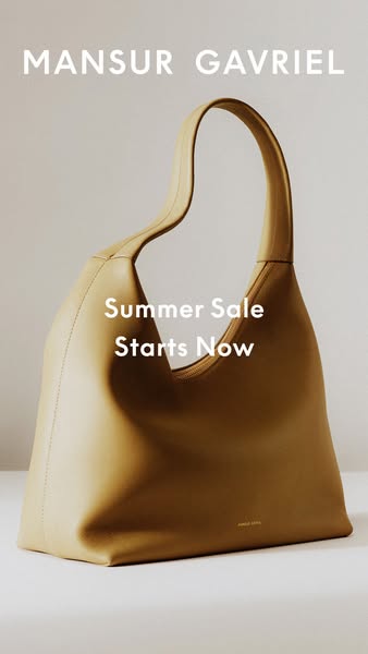 This ad promotes a summer sale at Mansur Gavriel. The ad shows a tan leather bag against a neutral background.