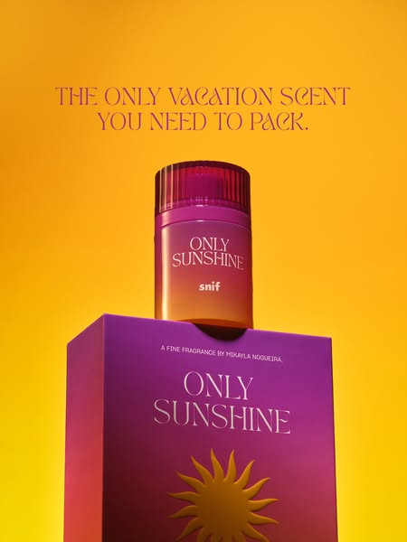 This ad promotes Snif's Only Sunshine fragrance, positioning it as the perfect scent to pack for vacation.