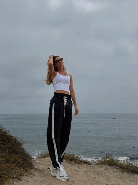 Lauren Ireland ad