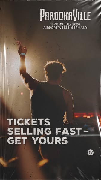 This ad promotes the Parookaville music festival in Germany, featuring the dates, location, and a person with their arm 