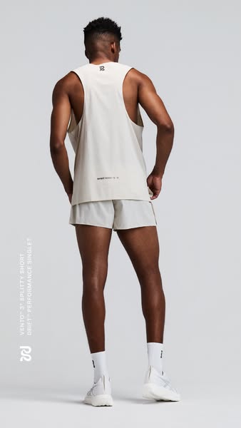 This ad features an image of a man from the back, wearing apparel from the brand. The products being advertised are the 