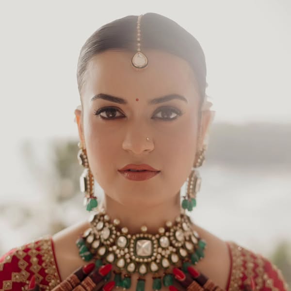 Chandni Singh Studio ad