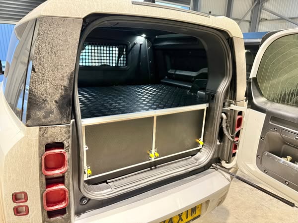 VANFITSOLUTIONS ad