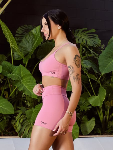 Ana Castela ad
