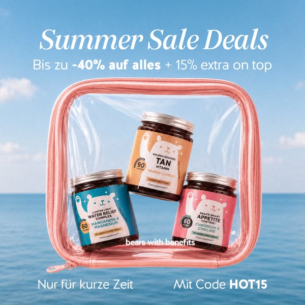 This ad promotes a summer sale with a discount on all products plus an additional percentage on top. Three different vit