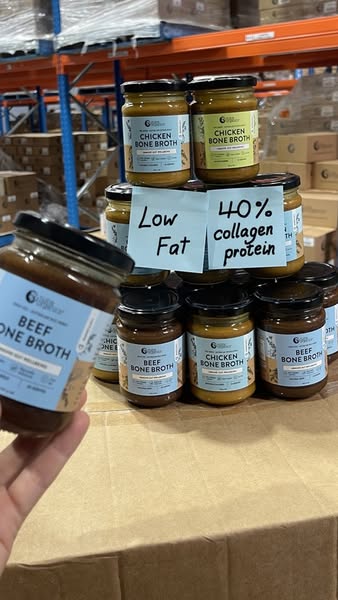 This ad promotes bone broth, specifically beef and chicken flavors. The ad highlights the nutritional benefits, such as 