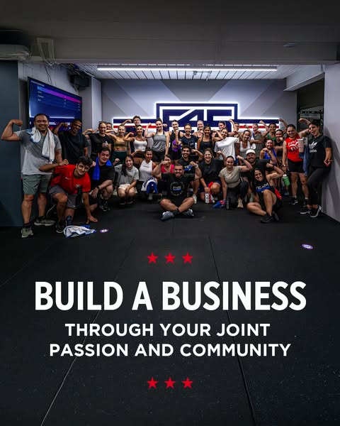 This image ad for F45 Training features a large group of people in a gym setting, with the headline "BUILD A BUSINE