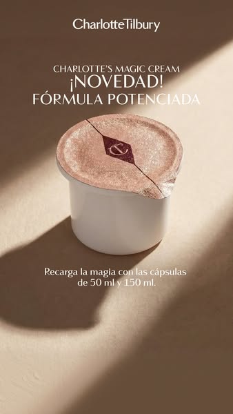This ad features a container of Charlotte Tilbury's Magic Cream in a close up studio shot and in Spanish.