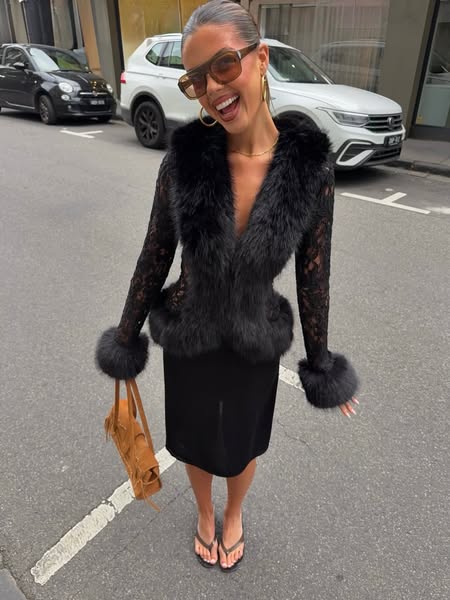 ella_squire ad