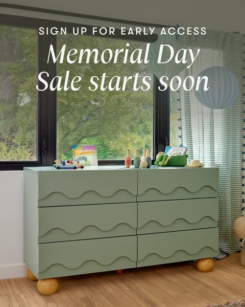 An advertisement that is promoting a sale that will be happening soon. The ad encourages users to sign up for early acce