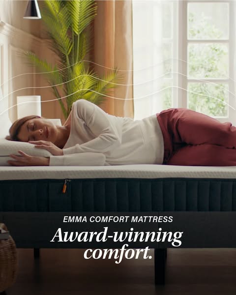 This ad features a woman sleeping on an Emma Comfort Mattress. The ad highlights the award-winning comfort of the mattre