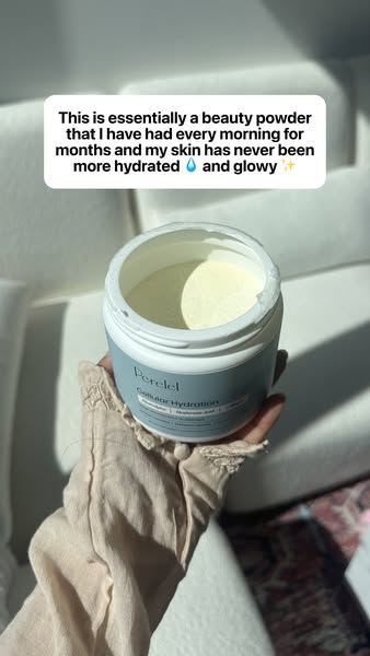 Ariana Wellness Pharmacist ad