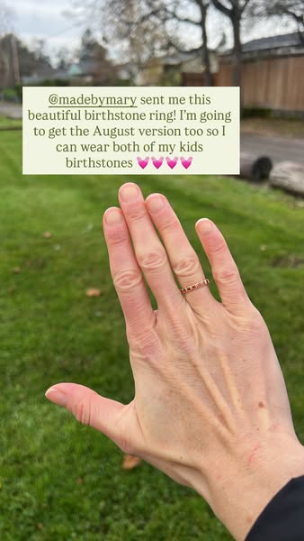 This image ad features a testimonial from a customer, sharing that they were sent a birthstone ring and will be ordering