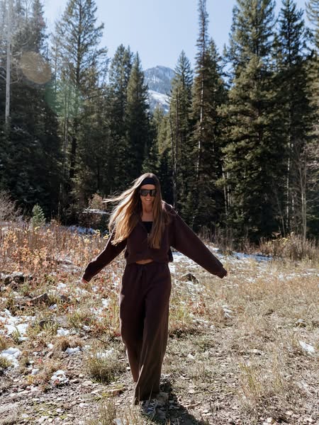 Kait VanHoff ad