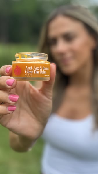 Jana Kramer ad