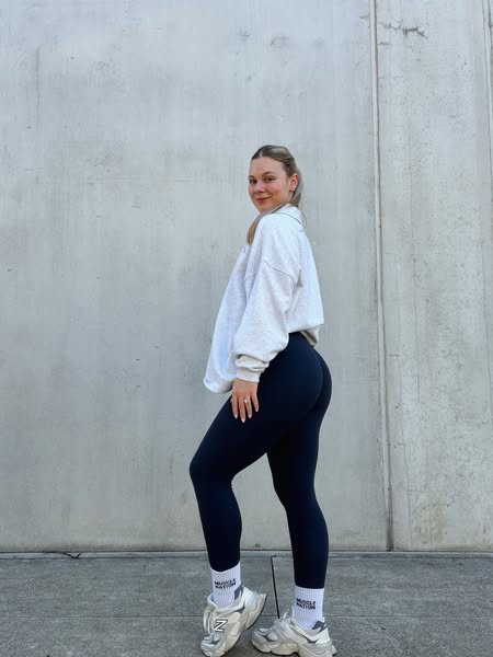 Em Combs Fitness ad