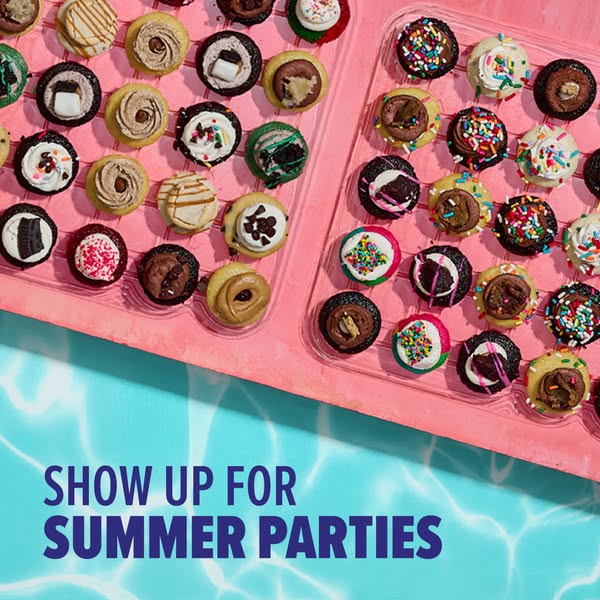 This image ad promotes a bakery product: mini cupcakes. The ad targets people who plan to show up to summer parties, sug