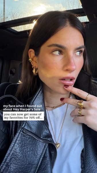 Giovana Schmitz ad
