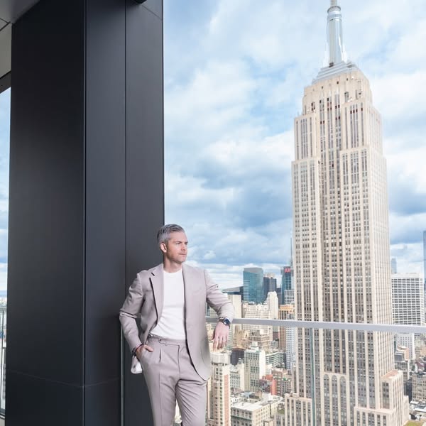 Ryan Serhant ad