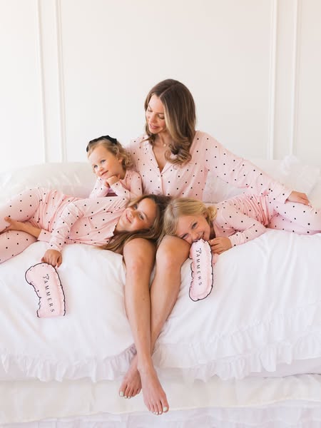 SaragailVickers ad