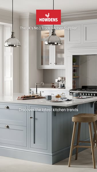 This image ad for Howdens features a stylish, modern kitchen and invites viewers to discover the latest kitchen trends.