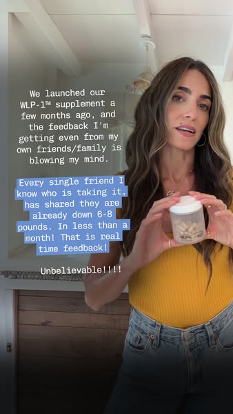 Nikki Reed ad