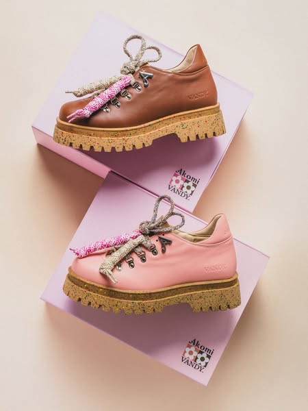 AD__sneaks ad