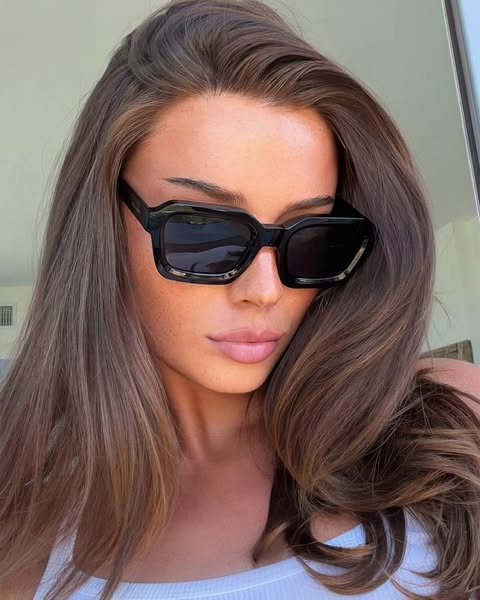 EVA ROSE ad