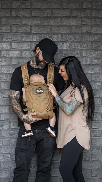 Alex Zedra ad