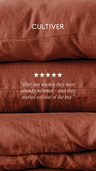This ad for Cultiver bedding features a close-up image of folded terracotta bedding with a five-star review in the cente