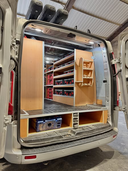 VANFITSOLUTIONS ad