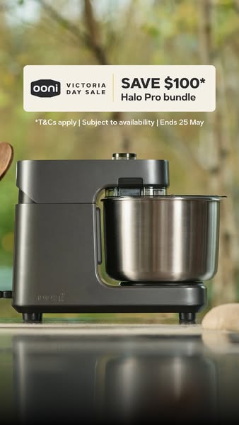 This ad for Ooni promotes a sale on its Halo Pro bundle, highlighting a discount for the Victoria Day sale.