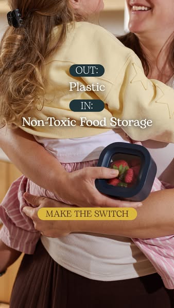 This ad is promoting a non-toxic food storage alternative to plastic, highlighting its benefits.