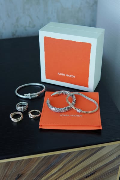 Erika Wheaton ad