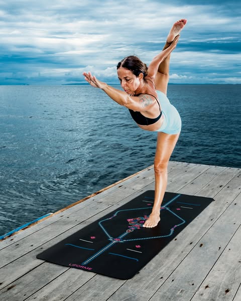Carlotta Castangia Yoga ad