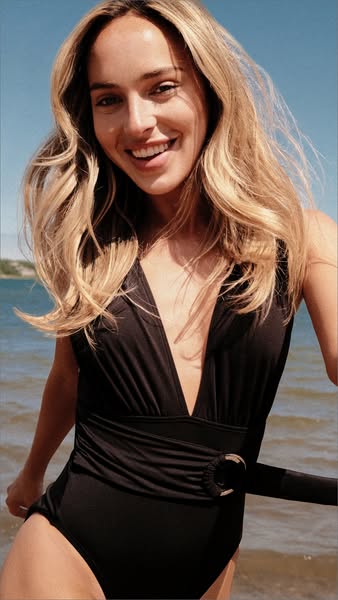 Greta Louise Rolli ad