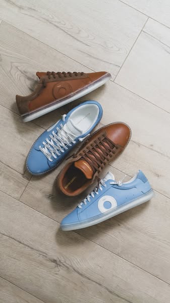 AD__sneaks ad
