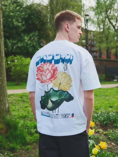 UN:IK Clothing ad