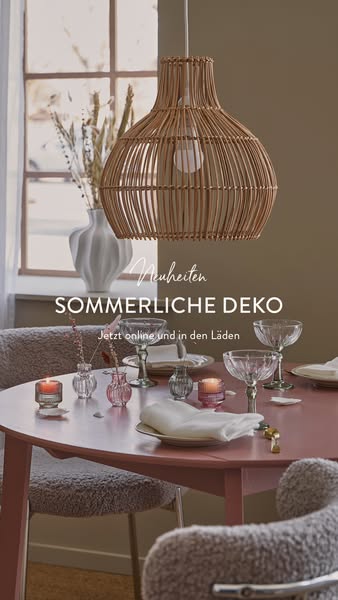 The ad showcases summer decorations and promotes online and in-store shopping.