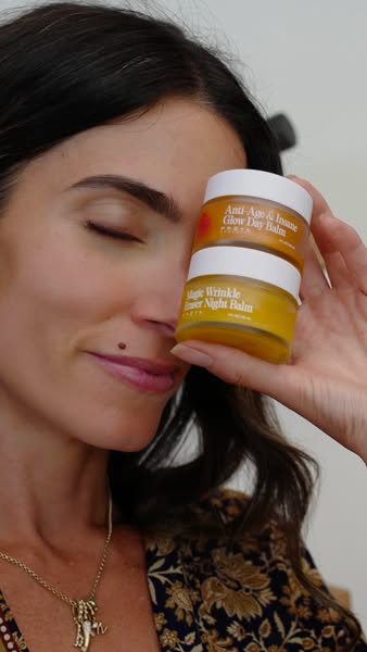 Froya Organics ad