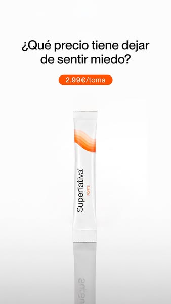This ad features a single packet of Superlativa Forte, highlighting its affordability in addressing fear, set against a 